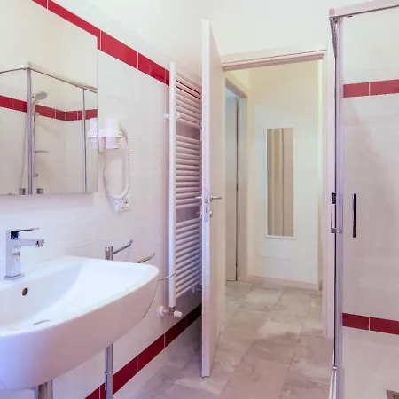 Modern Ideal For Families 950m Arena Verona